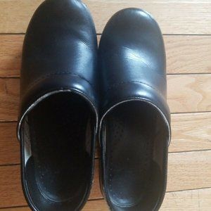 Black Dansko Leather Professional Work Clogs